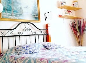 Economy Room | Free WiFi, bed sheets