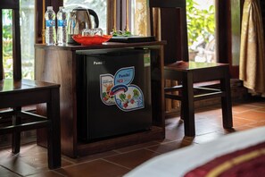 Outdoor pool - Tamcoc Ngoc Linh Homestay (Hoa Lu)