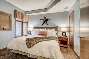 1 bedroom, iron/ironing board, free WiFi, bed sheets - Charming and spacious Sundial Lodge condo in the heart of Canyons Village (Park City)