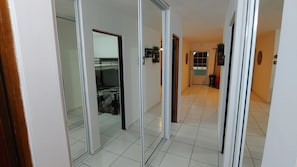 Interior - Fresh and beautiful residence in Levittown, TB (Levittown)