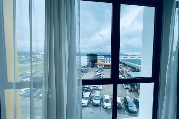 Deluxe Twin Room | City view