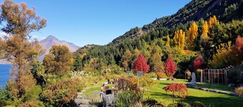 Privacy, Panoramas and Proximity -  Unforgettable