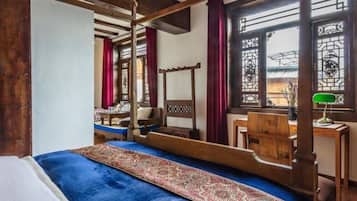 ๋๋ญ์ค ๋๋ธ๋ฃธ | 1 ๊ฐ์ ์นจ์ค, ๋ฌด๋ฃ WiFi