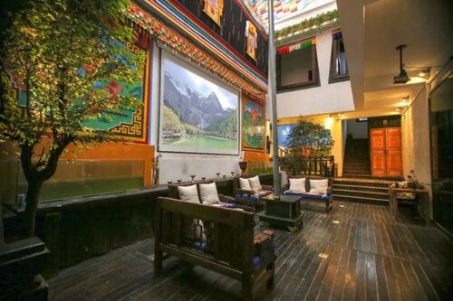 Floral Hotel · Yangqi Space Boutique Inn