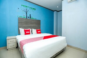 Quarto casal luxo | Escrivaninha, Wi-Fi de cortesia, roupa de cama