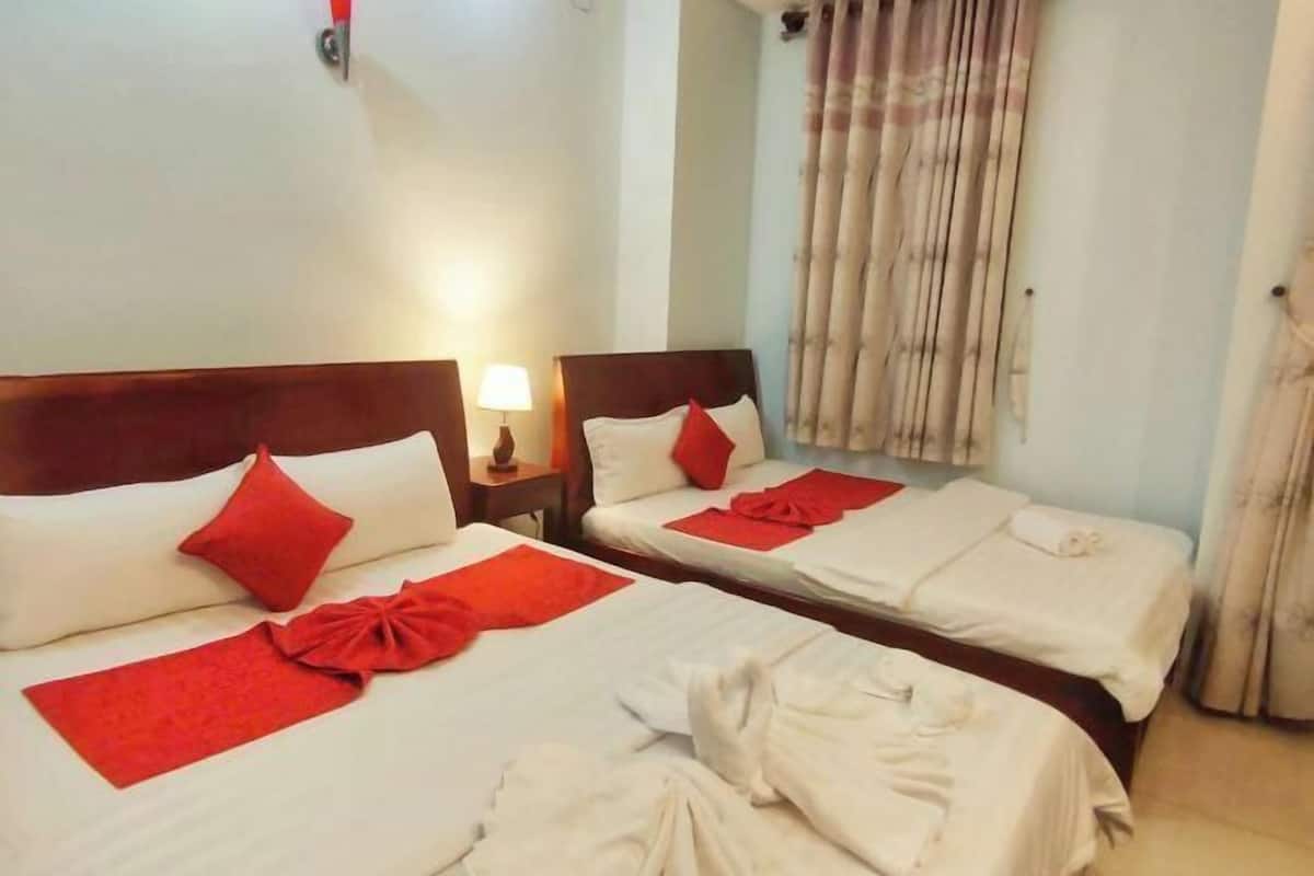 Premium bedding, down comforters, memory foam beds, desk