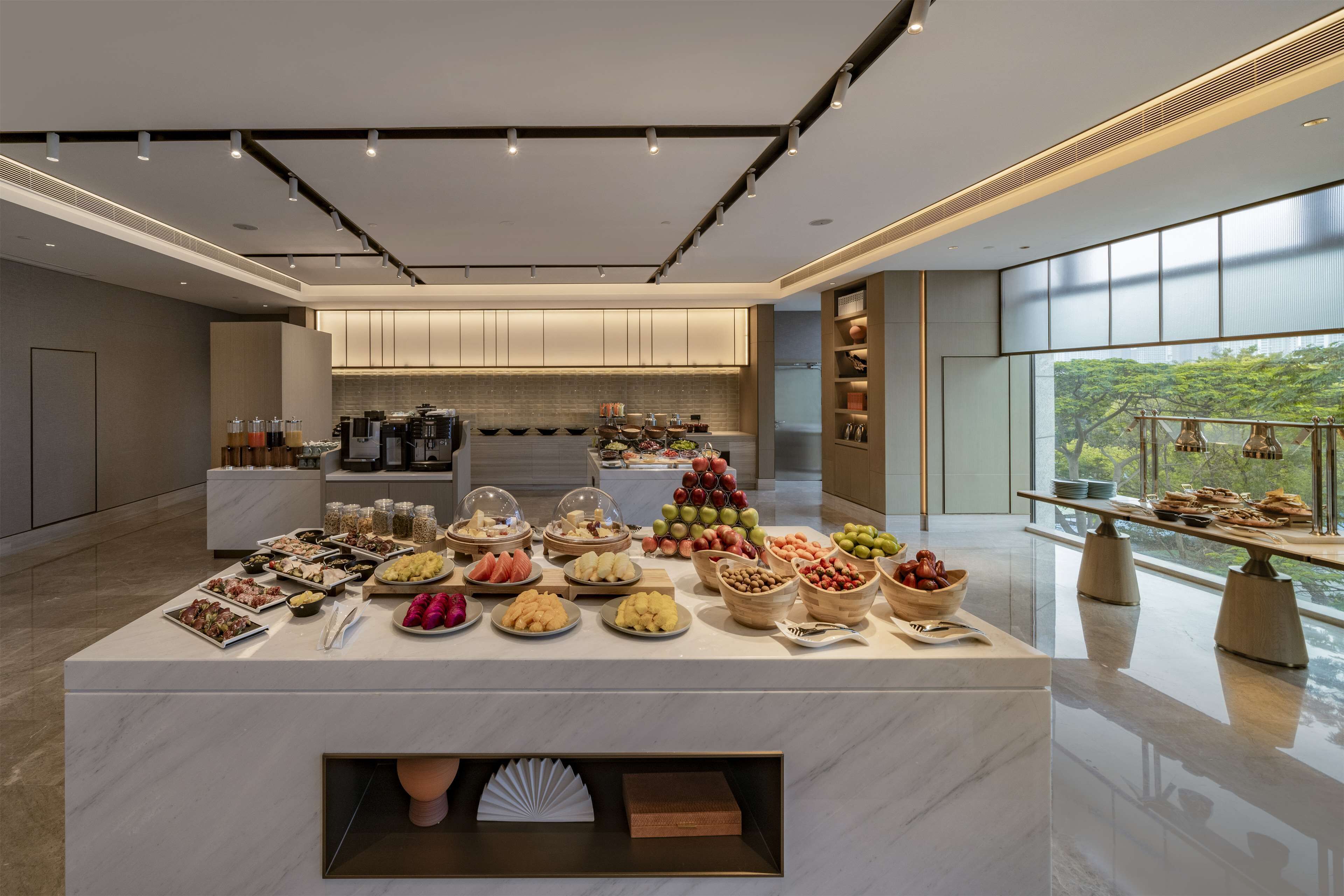 Daily buffet breakfast for a fee