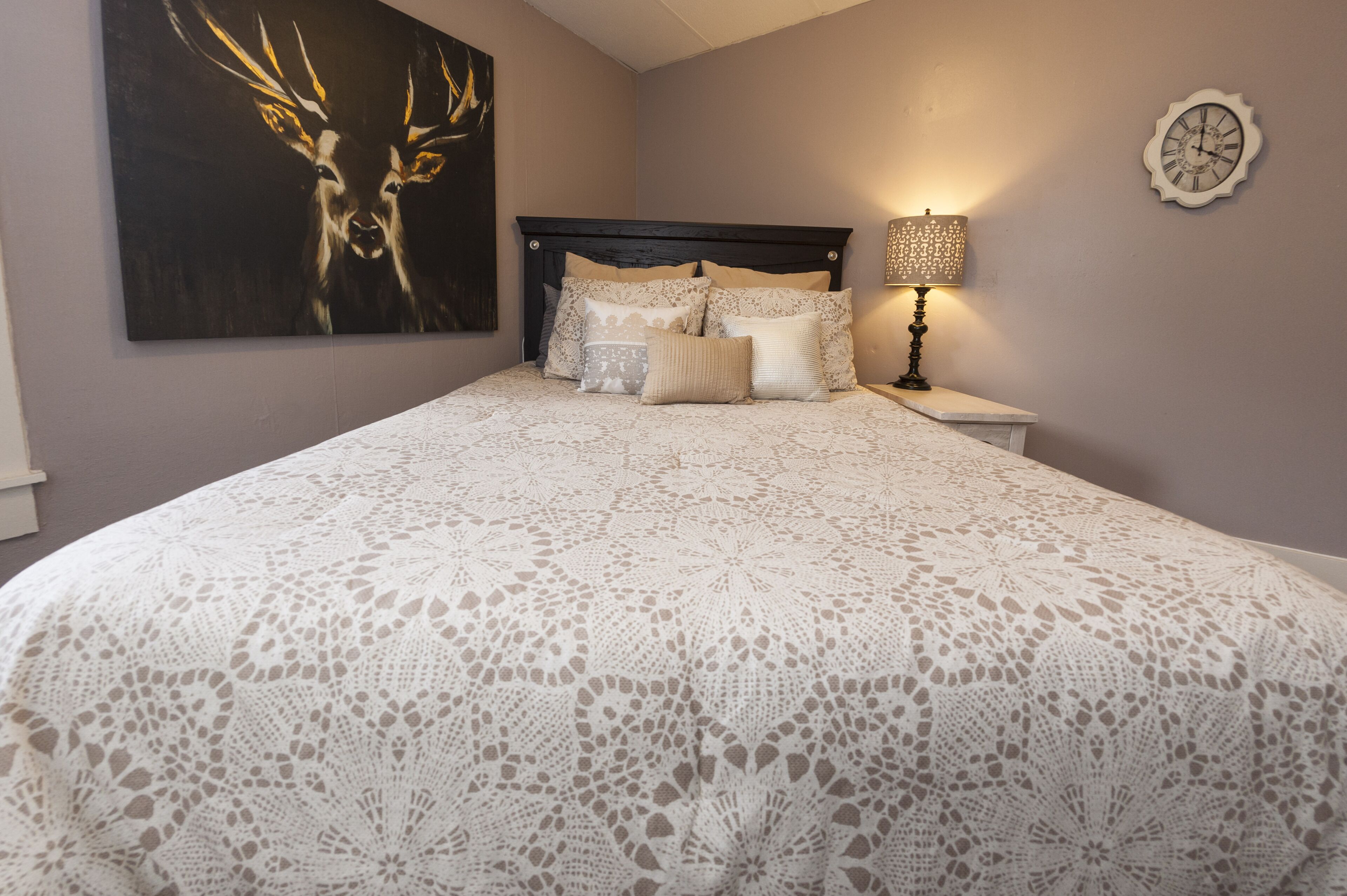 2 chambres, fer et planche à repasser, Wi-Fi, draps fournis