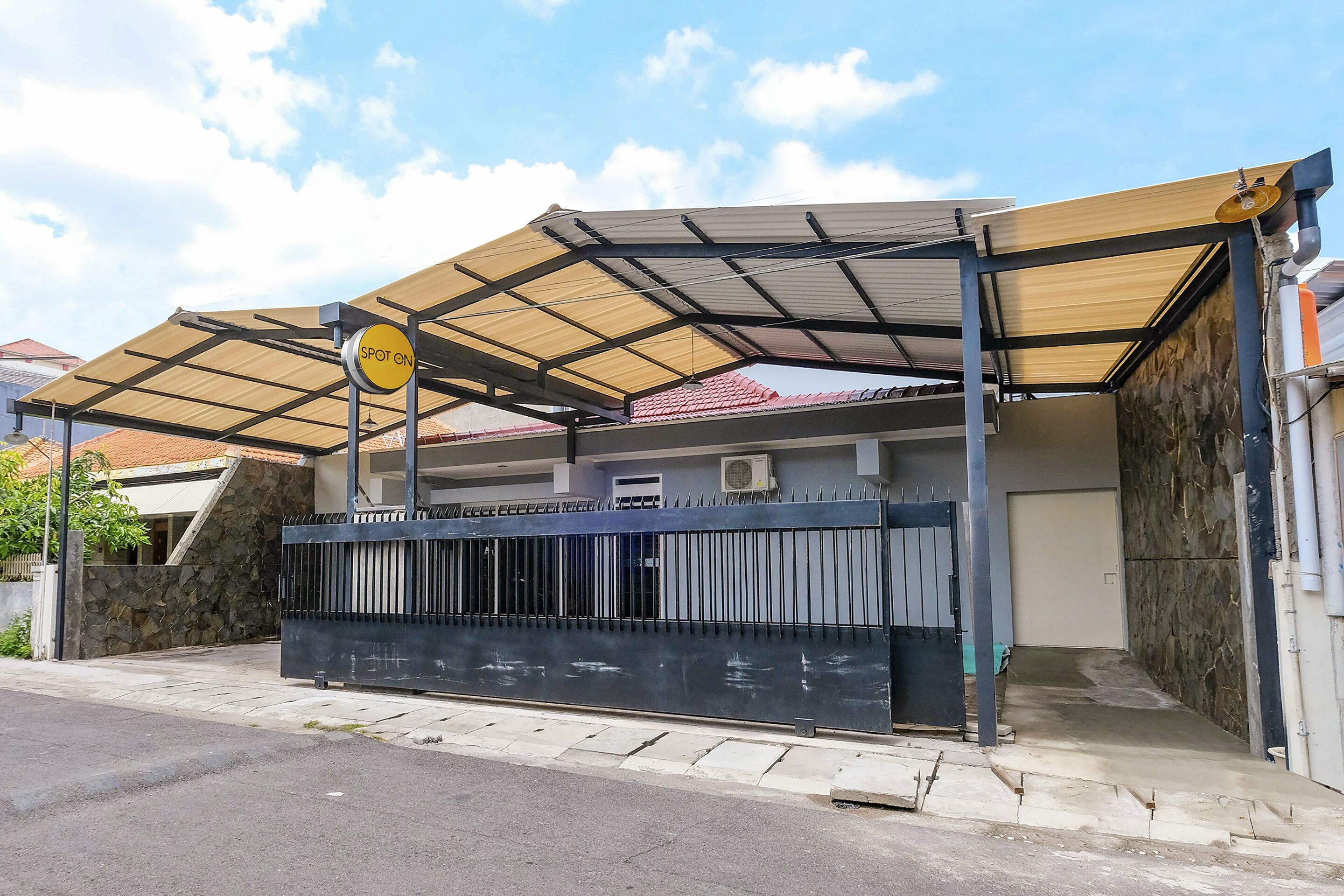 Photo - SPOT ON 2281 Omajo