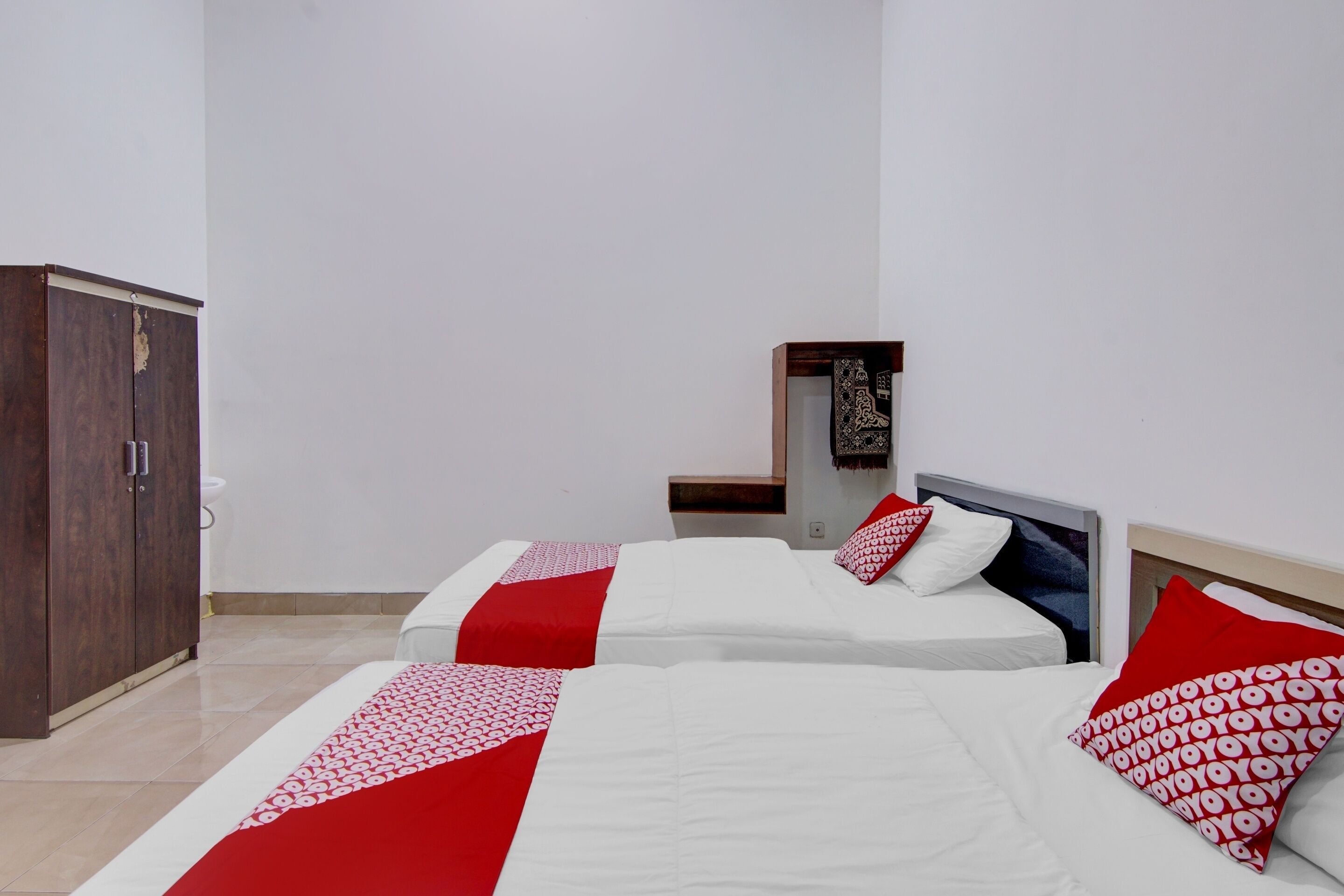 Family Room | Free WiFi