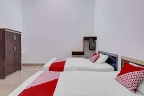 Family Room | Free WiFi - OYO 2264 Hotel Penginapan Citra Syariah (Bukittinggi)