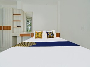 Double Room - Hotel O Alamanda 7 Syariah (Bandung)