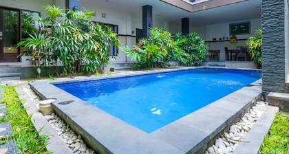 OYO 2143 Leluhur Bali Apartment