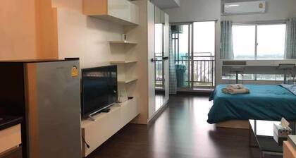 Studio Condo en Supalai Monte 2