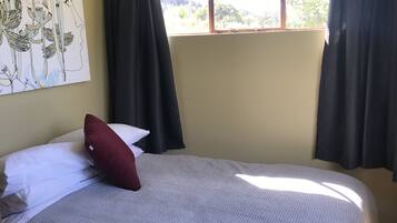 3 sovrum, strykjärn/strykbräda och sängkläder