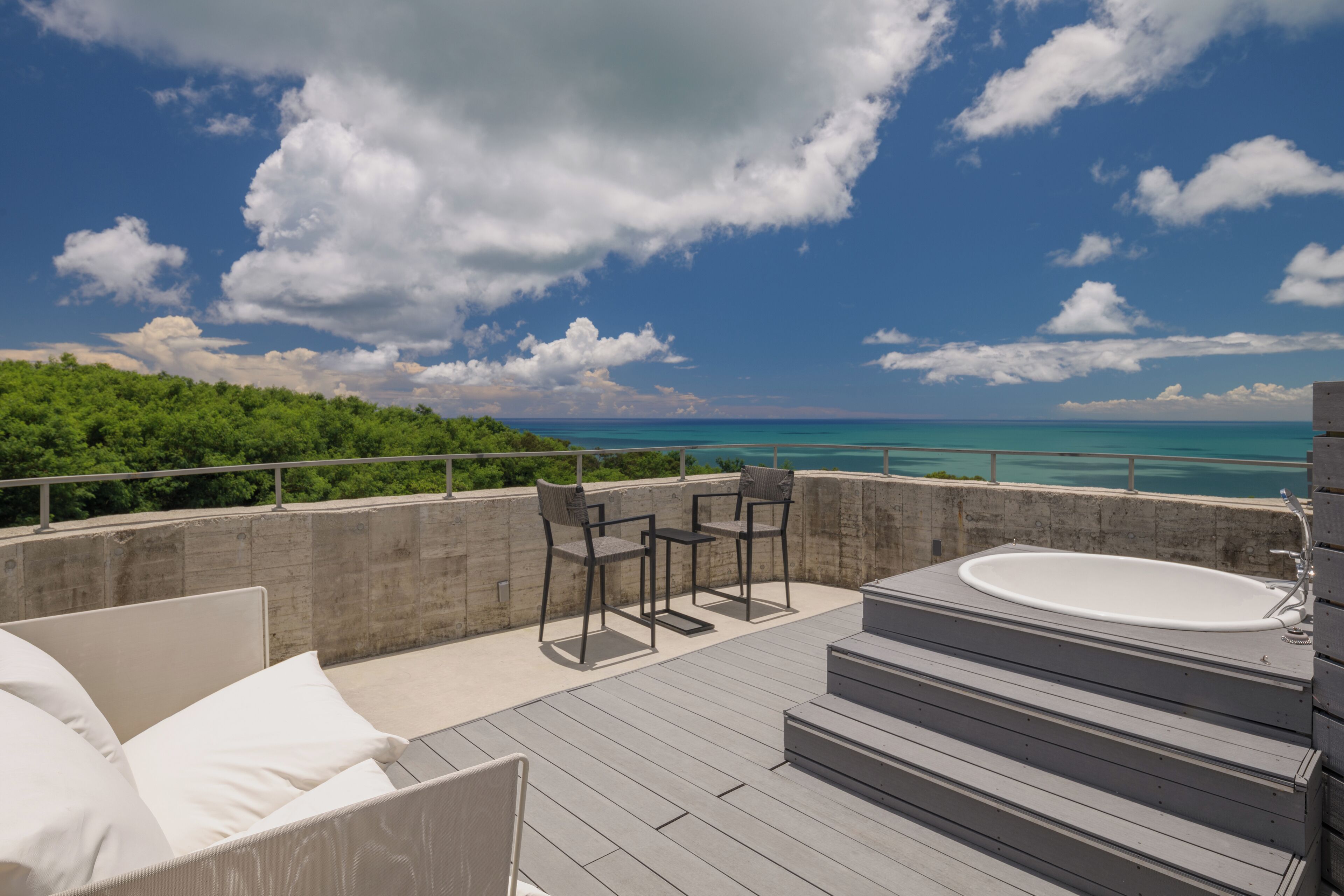 Sky Blue | Terrace/patio