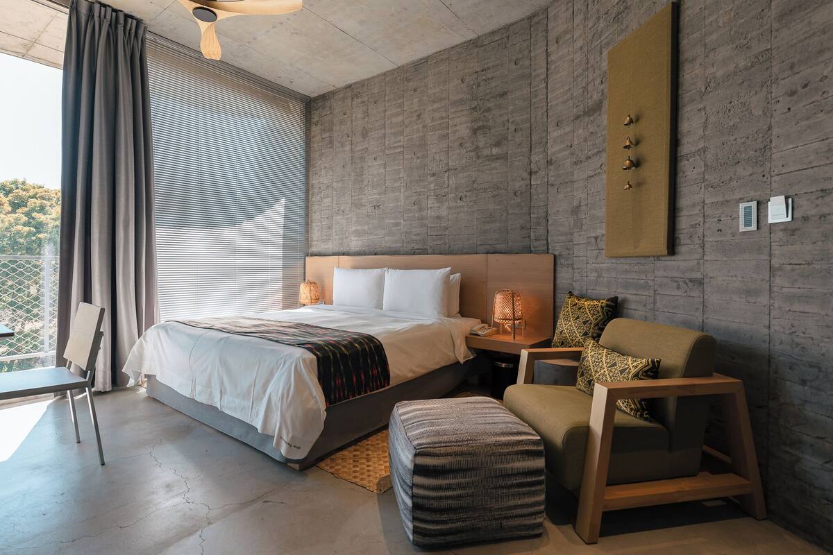 Kamar Double Desain | 1 kamar tidur, minibar, meja kerja, dan tirai kedap cahaya