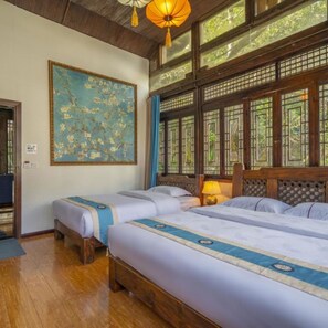 Family Suite, Non Smoking | Blackout drapes, free WiFi, bed sheets - Floral Hotel Limaroonthai shuhe (Lijiang)