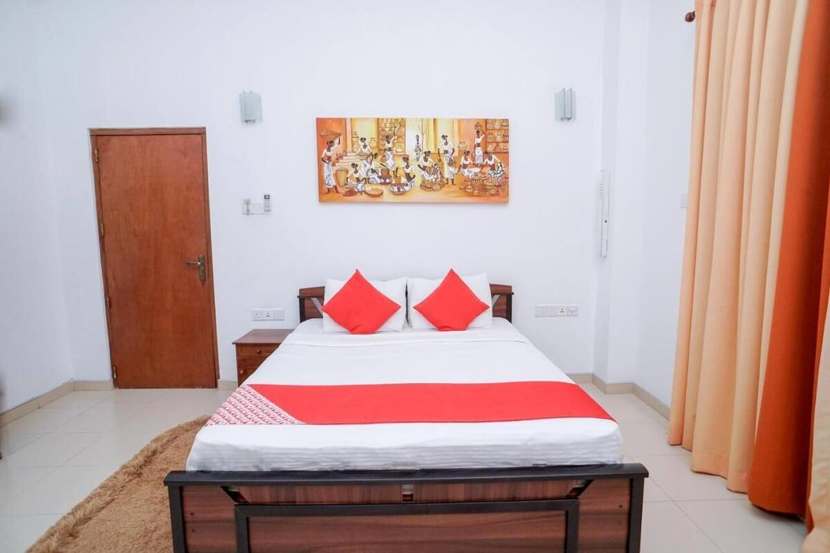 Deluxe Double Room, 1 King Bed, Garden View