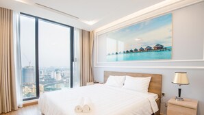 Desk, laptop workspace, blackout curtains, iron/ironing board - 22HOUSING Apartment Vinhomes Metropolis (Hanoi)