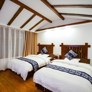 Economy-Zweibettzimmer | Schreibtisch, schallisolierte Zimmer, kostenloses WLAN