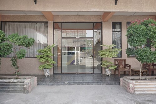 OYO 2200 Hotel Gunung Sari