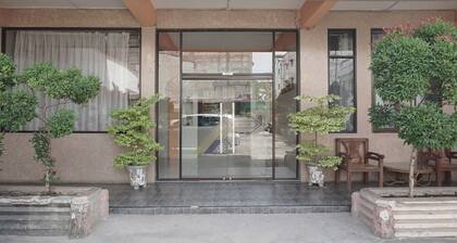 OYO 2200 Hotel Gunung Sari