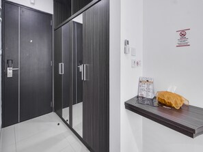 Deluxe Twin Room | Room amenity