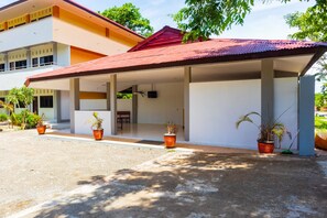 Exterior - SPOT ON 2318 Citra Palm Residence (Kupang)