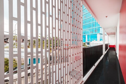 Hotel O J&b Room Utan Kayu