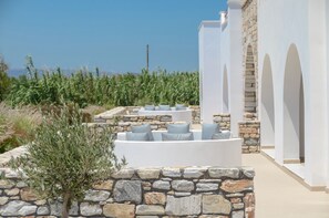 Hand-held showerhead - Olives & Rocks Naxian Villas (Naxos)