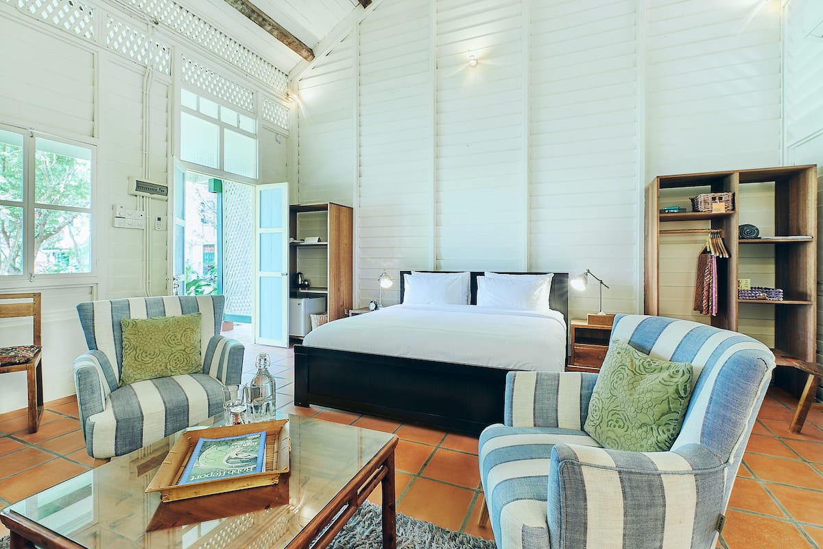 Double Bedroom Suite with Private Garden - Estate House 4 | 1 bedroom, minibar, in-room safe, blackout drapes