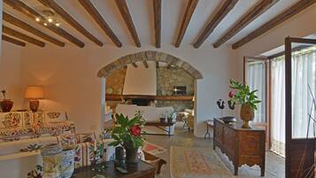 Cottage | Living area | LCD TV