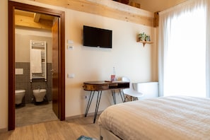 Habitació doble superior, bany privat | Roba de llit d'alta qualitat, cobrellits i mobiliari individual