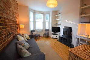 Cottage | Living area | LCD TV, fireplace