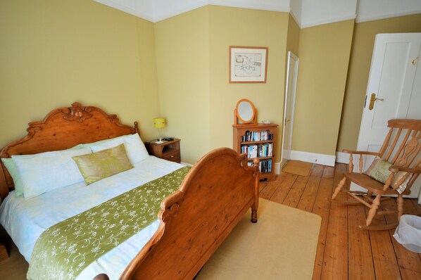 4 habitaciones, cunas gratuitas y ropa de cama 