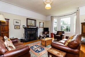Cottage | Living area | LCD TV, fireplace, DVD player