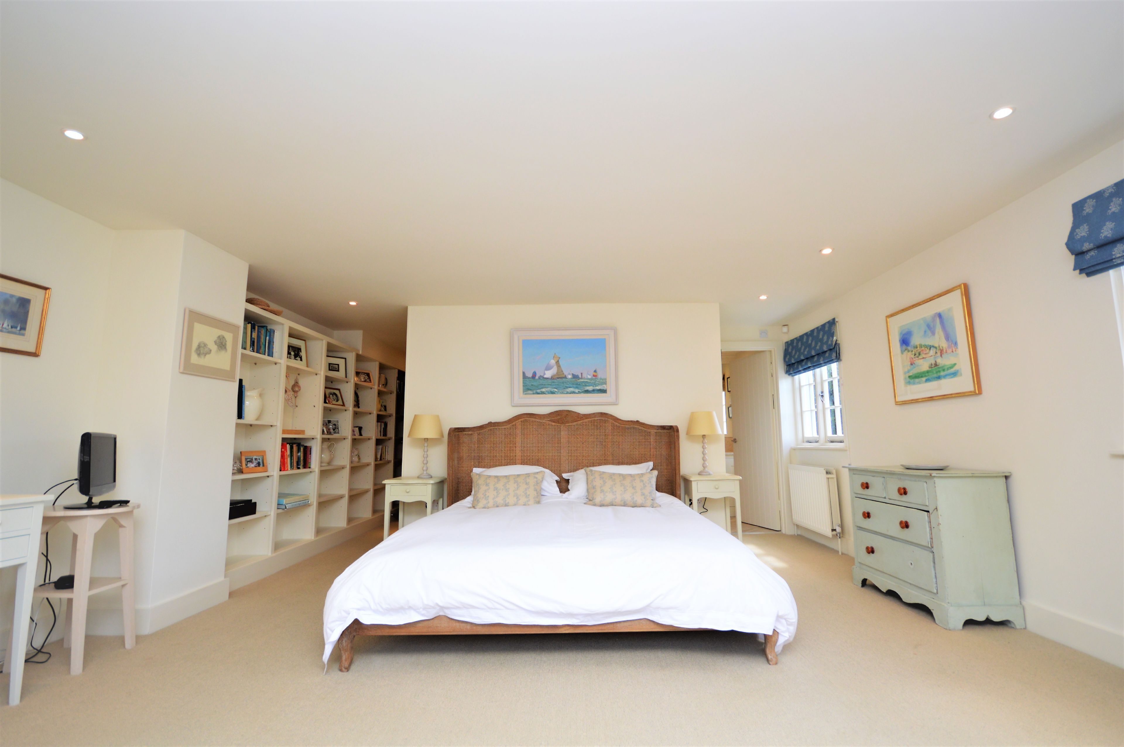 Cottage | 5 phòng ngủ, bộ trải giường 