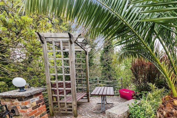 Cottage | Interior