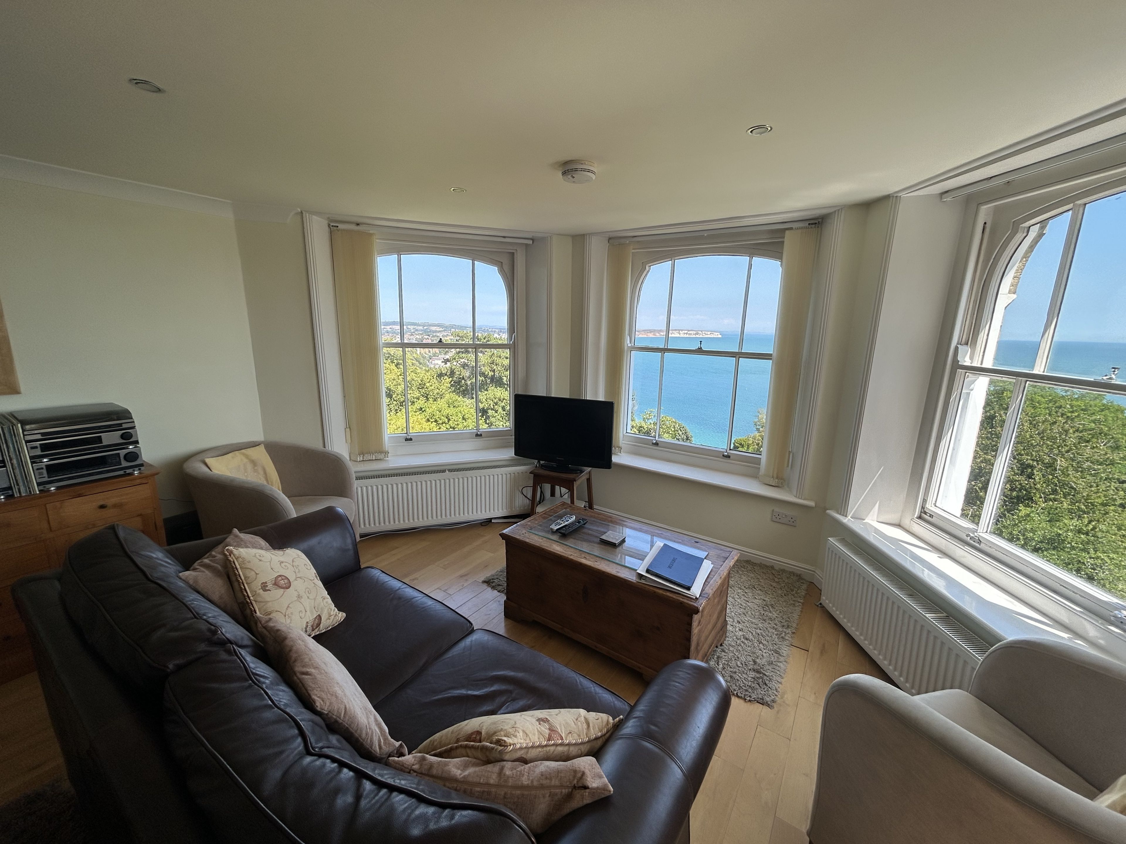 Cottage | Living area | LCD TV