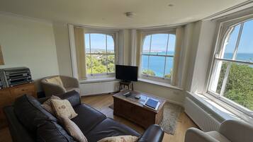 Cottage | Living area | LCD TV