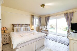 Cottage | 3 bedrooms, bed sheets - Mole Cottage (Shanklin)