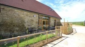 Unclassified image, 5 of 24, button - The Old Barn (Ventnor)