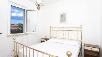 3 chambres, draps fournis