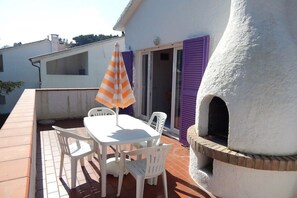 Outdoor dining - N114 - Numana, three-room apartment with sea view terrace (Numana)