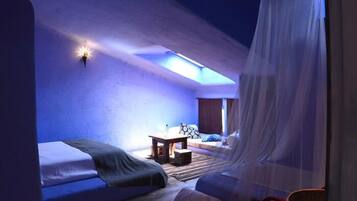 Double Room (África) | Individually decorated, soundproofing, free cots/infant beds