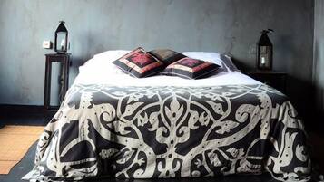 Tweepersoonskamer (Zen) | Individueel gedecoreerd, geluiddichte muren, gratis babybedden