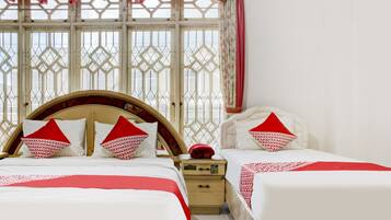 Superior Double Room | Desk, free WiFi, bed sheets