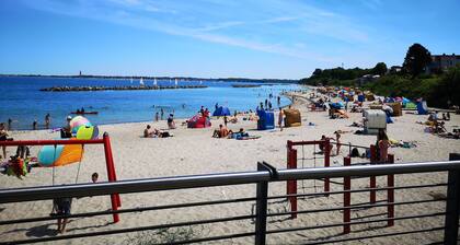 Our apartment is located in the center of Kiel-Schilksee, 200 m to the beach.