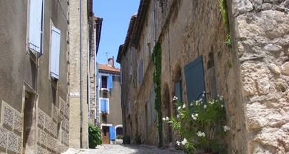 House 5 (for two travelers)